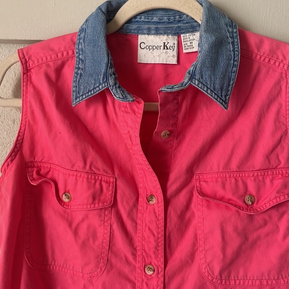 Vintage Copper Key cotton sleeveless button down blouse - Picture 2 of 6